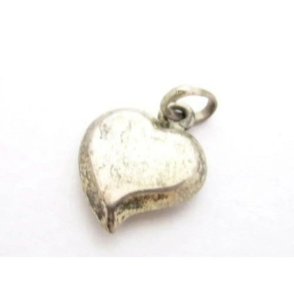 Vintage Etched Chased Floral‎ Puffy Heart Sterling Silver Charm Pendant*925